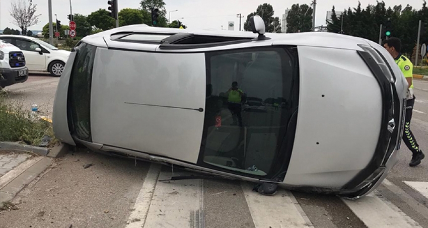 Bursa'da trafik kazası: 2 yaralı