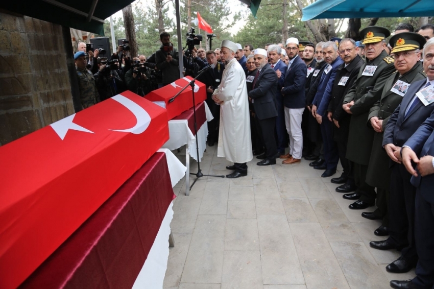 Kayseri şehitlerini uğurladı