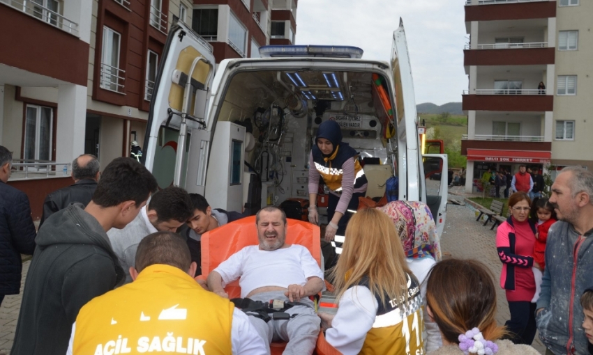 Kalorifer kazanı bomba gibi patladı