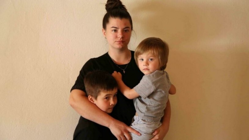 Ukraynalı anne, Denizli'de yaşam mücadelesi veriyor