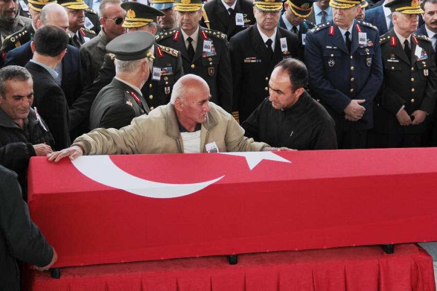 Fırat Kalkanı şehidi son yolculuğuna uğurlandı