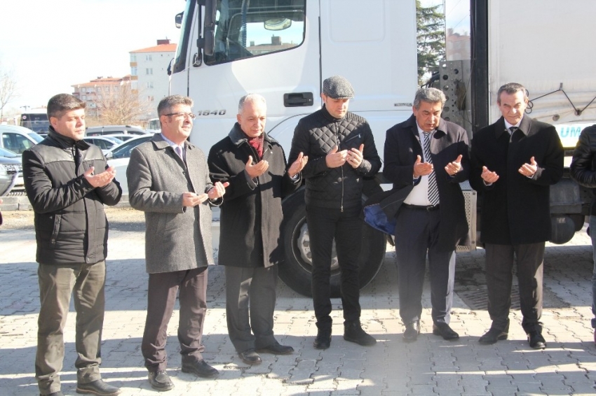 Depremzedeler için ikinci tır yola çıktı