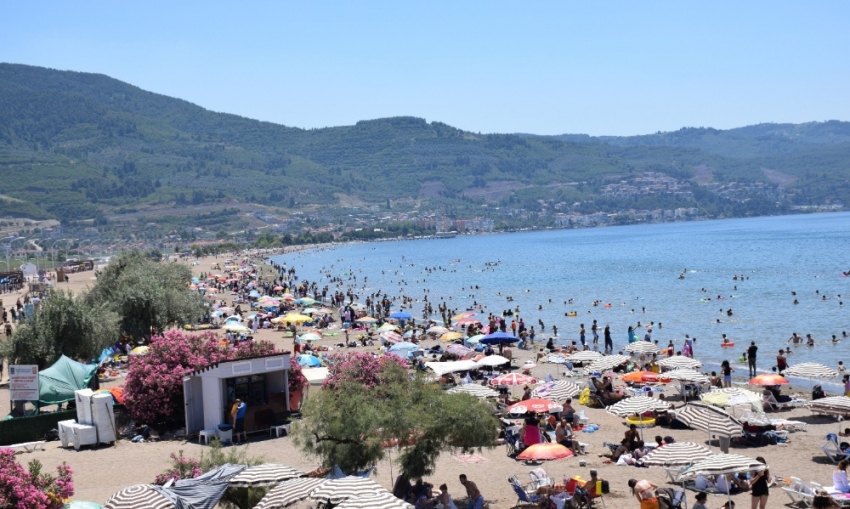 Turistik beldelere halk plajları geliyor