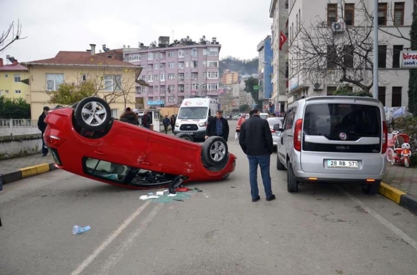 20 kilometre hızla giderken takla attı