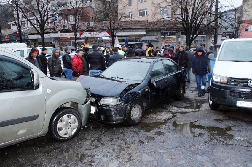 Tek amacı park yerinden çıkmaktı ama...