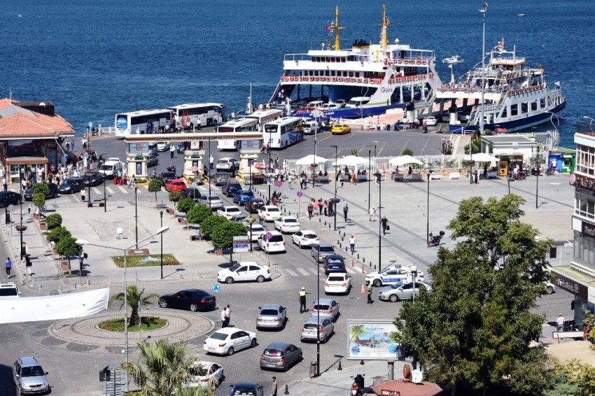 Çanakkale’de dönüş yoğunluğu