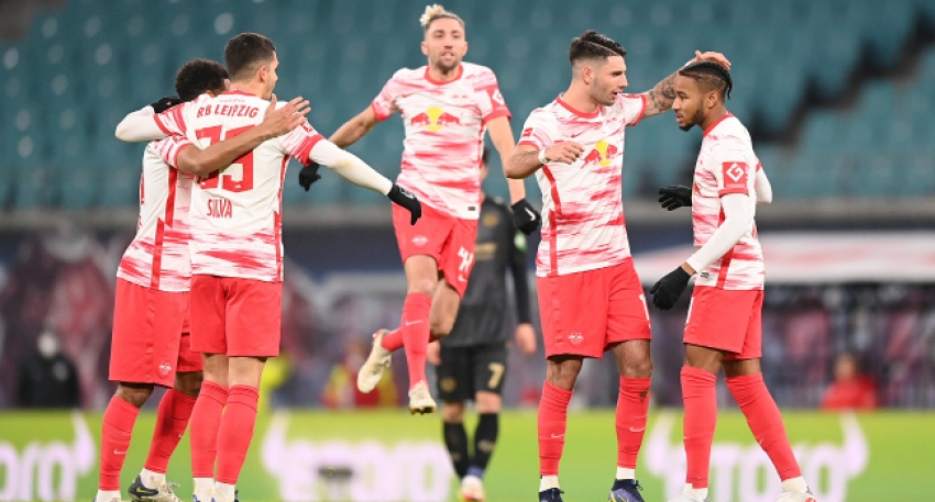 Leipzig, Mainz 05'i 4 golle geçti