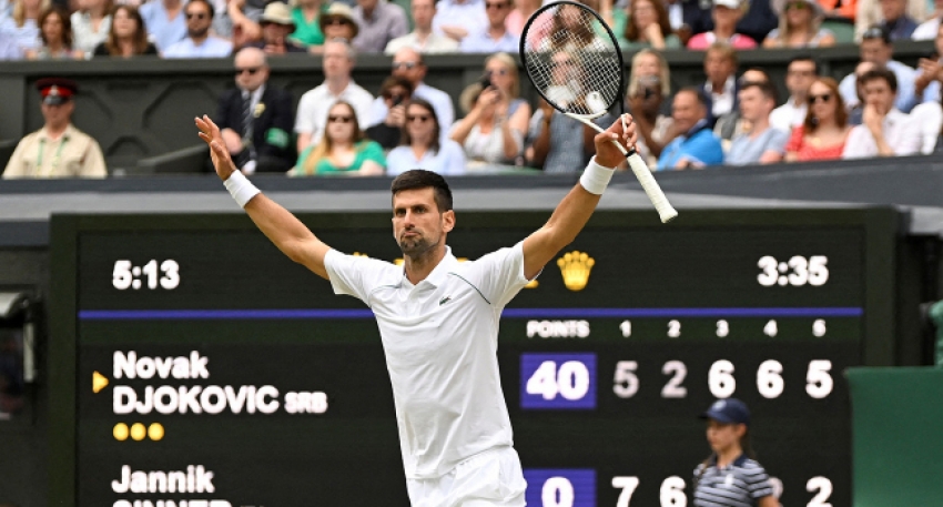 Djokovic'ten müthiş geri dönüş