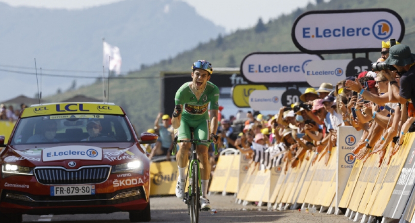 20. etabın galibi Wout van Aert