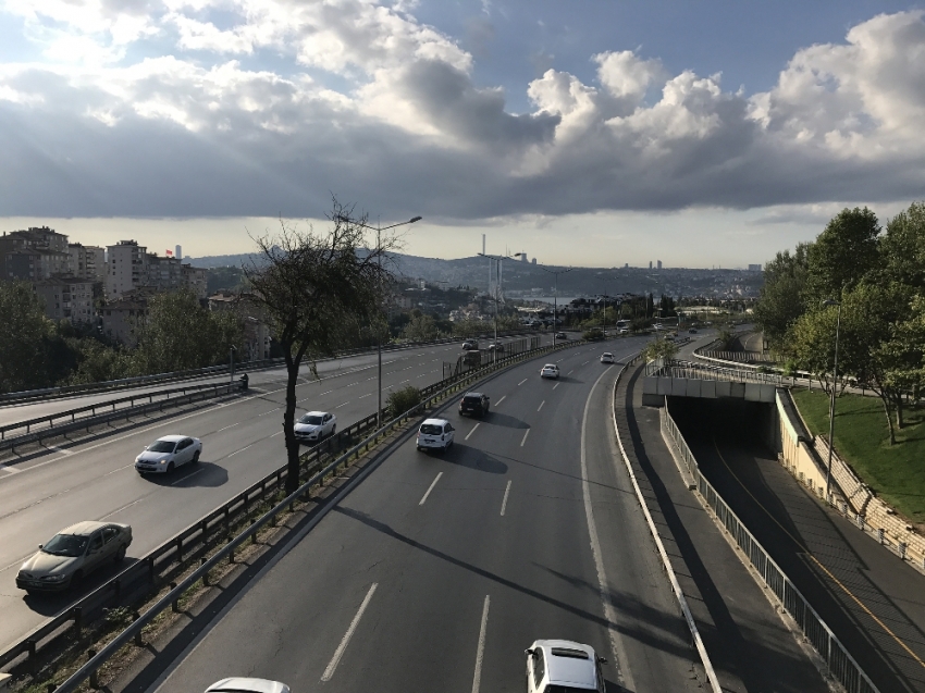 Tatilciler gitti, yollar boş kaldı