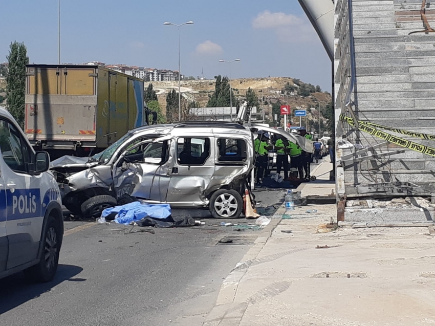 Trafik kazasında ölen kişinin kimliği belli oldu