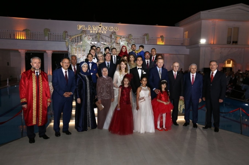 Erdoğan Bakan Özhaseki’nin kızının nikah şahidi oldu