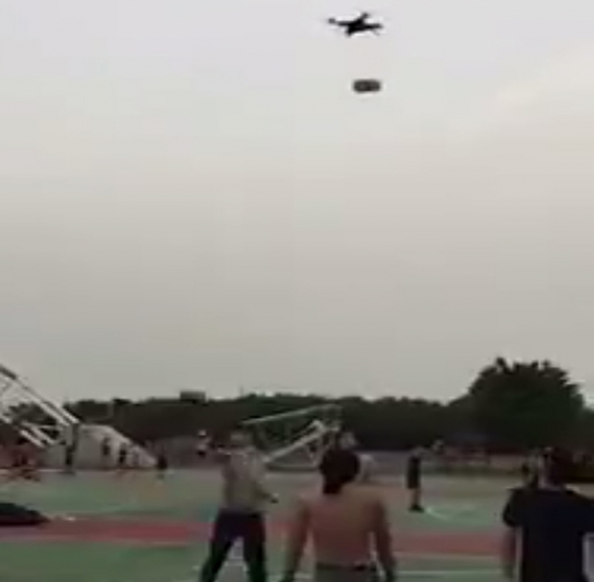 Basketbol topuyla drone’u düşürdü