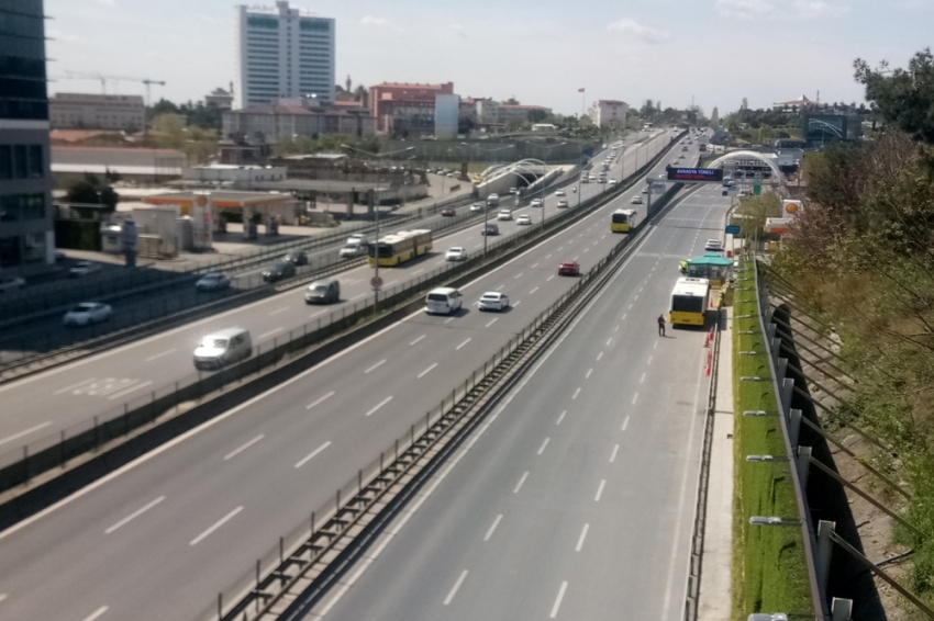 Avrasya Tüneli trafiğe kapatıldı