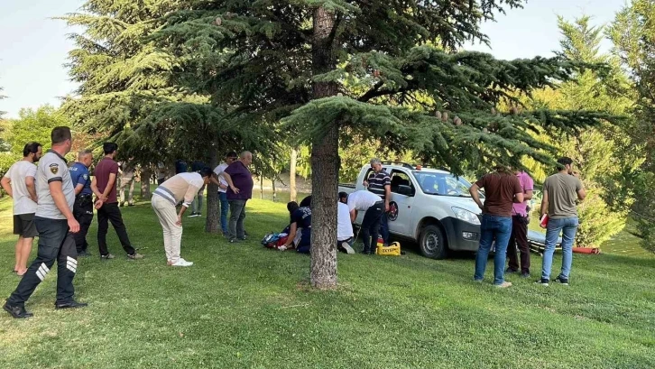 50 dakikalık kalp masajının ardından hayata döndürülen genç vefat etti