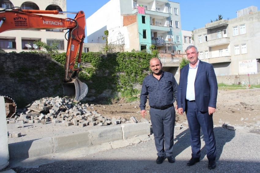 Mehmet Akif Ersoy Caddesi yenileniyor