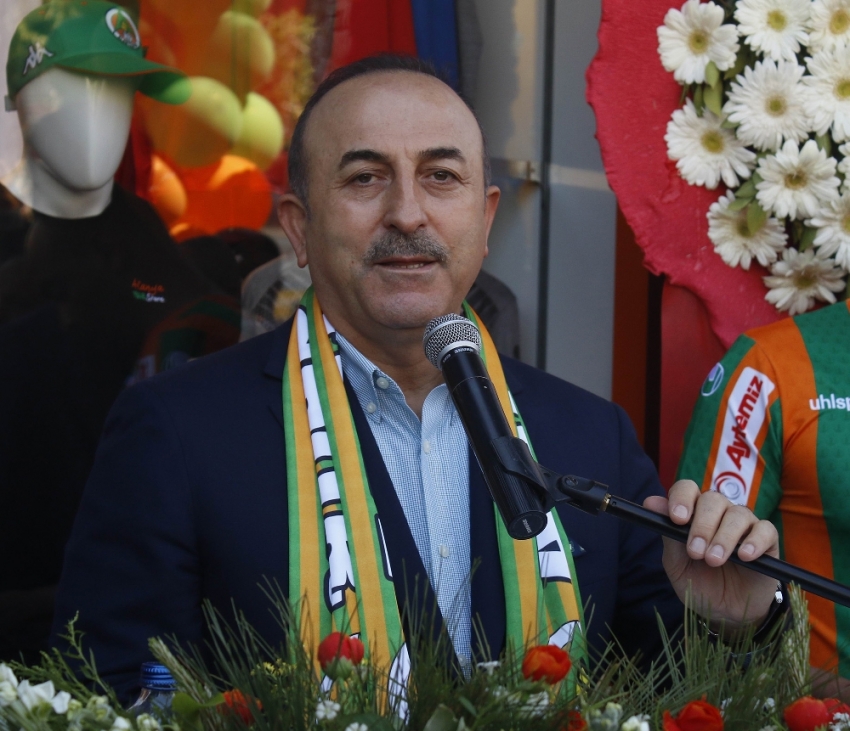 Çavuşoğlu’ndan yabancı isim eleştirisi