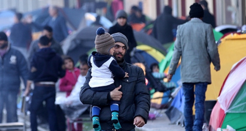 Sığınmacılar geri gönderilmeye başlandı