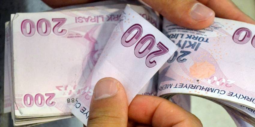 Bütçe 3,6 milyar lira fazla verdi