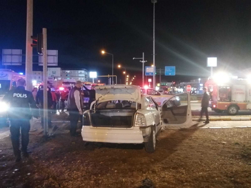 Trafik kazası: 3 yaralı