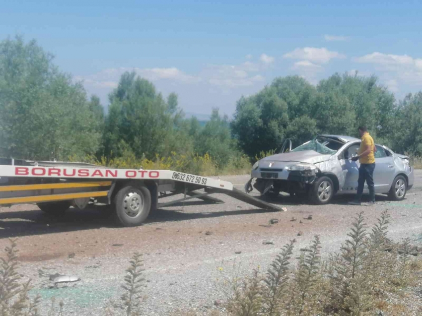 Kontrolden çıkan otomobil karşı şeride takla attı: 1 ölü