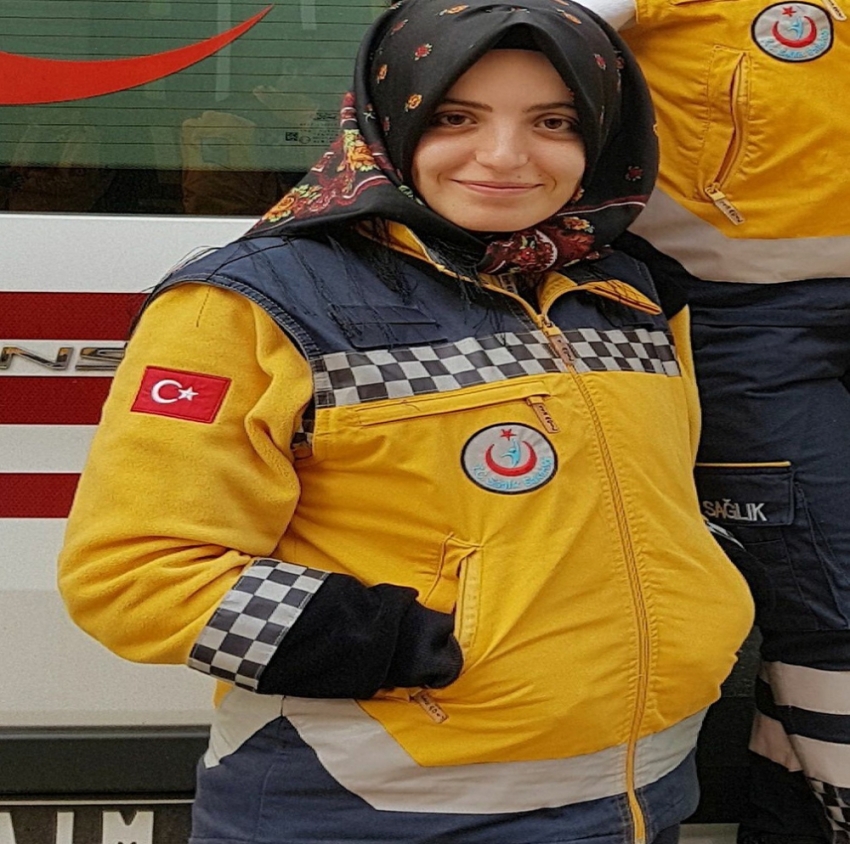 Sınıra nöbete giden sağlıkçılar kaza yaptı: 1 ölü, 1 yaralı