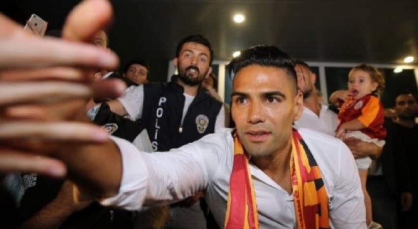 Falcao, Galatasaray'a 280 bin euroluk fatura kesti