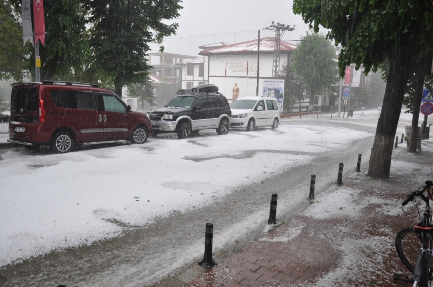 Kastamonu beyaza büründü