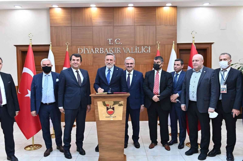 Bursa iş dünyası temsilcileri Diyarbakır’da
