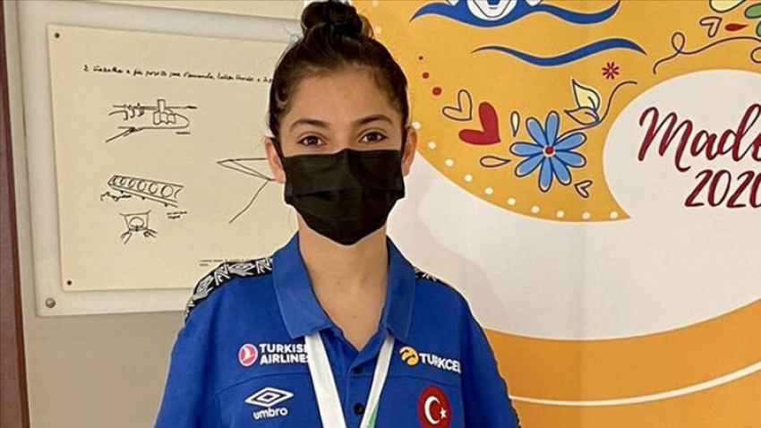 Milli yüzücü Sevilay Öztürk, Avrupa ikincisi oldu