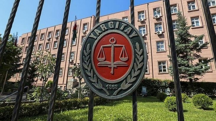 Yargıtay, boşanan çiftin çocuğuna annesinin soyadının verilmesi kararını onadı