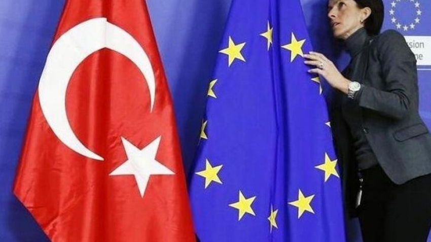 AB Türkiye'yi örnek göstererek Belarus'a çattı