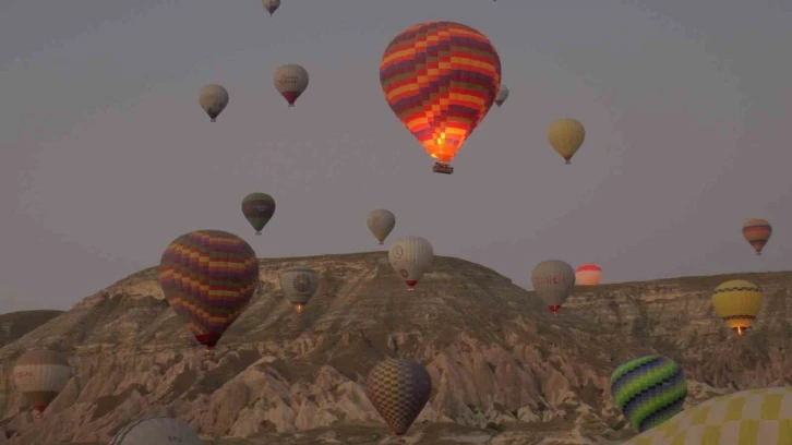 615 bin kişi Kapadokya’yı kuş bakışı izledi
