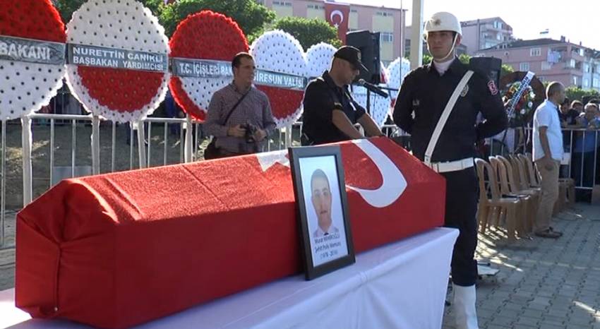 Şehit polis memuru son yolculuğuna uğurlandı