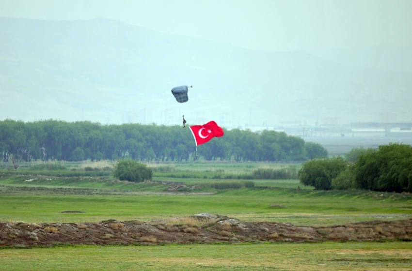 7 ülkenin katıldığı “Barışı Destekleme Harekatı” nefes kesti