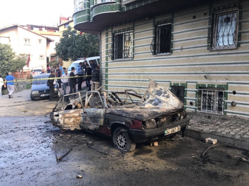 Otomobil bomba gibi patladı