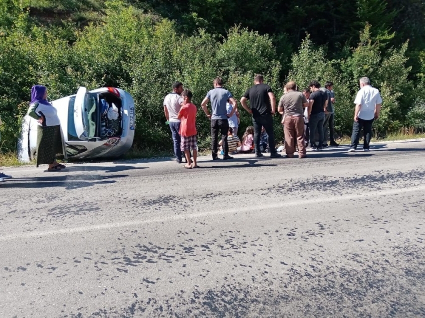 Trafik kazası: 4’ü çocuk 7 yaralı