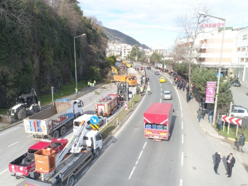 Ordu’da heyelan alanı temizleniyor