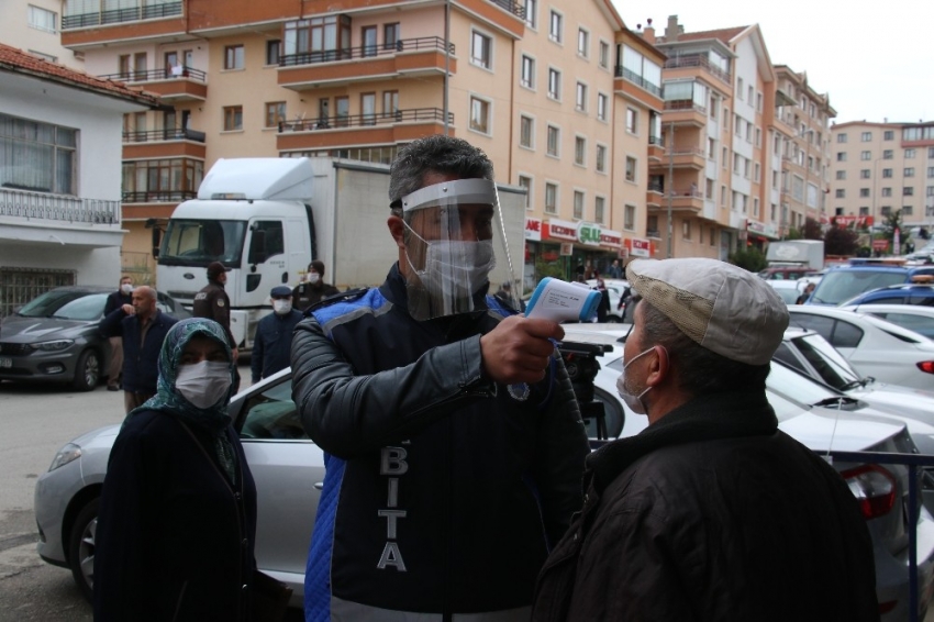 Polis ve zabıta birlikte pazarları denetledi