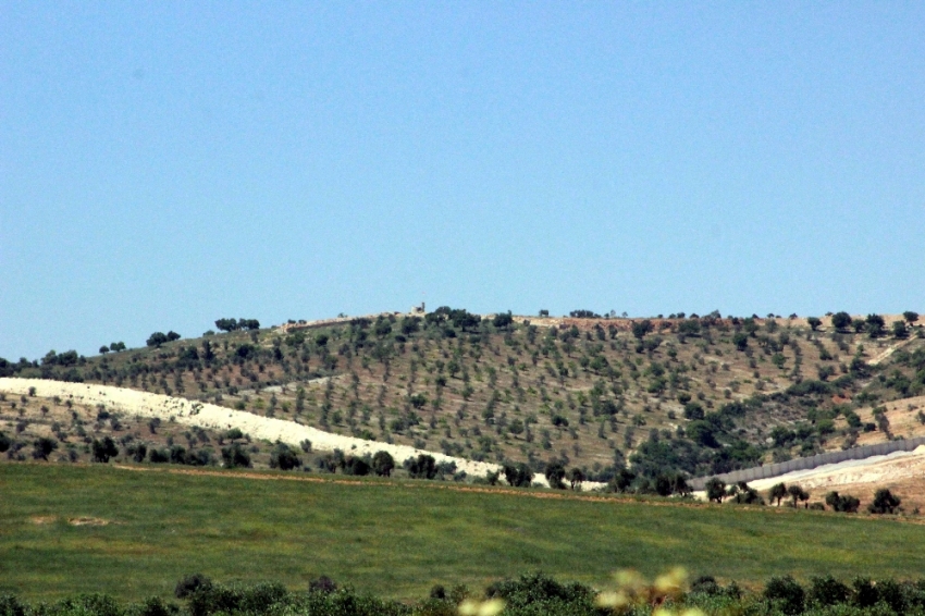 Rus bayrağı çeken YPG’liler nöbet tutmayı bıraktı