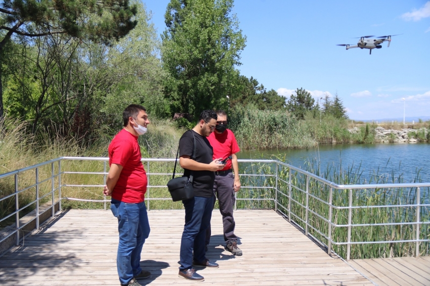 Kaybolan genci arama çalışmaları drone ile havadan sürüyor