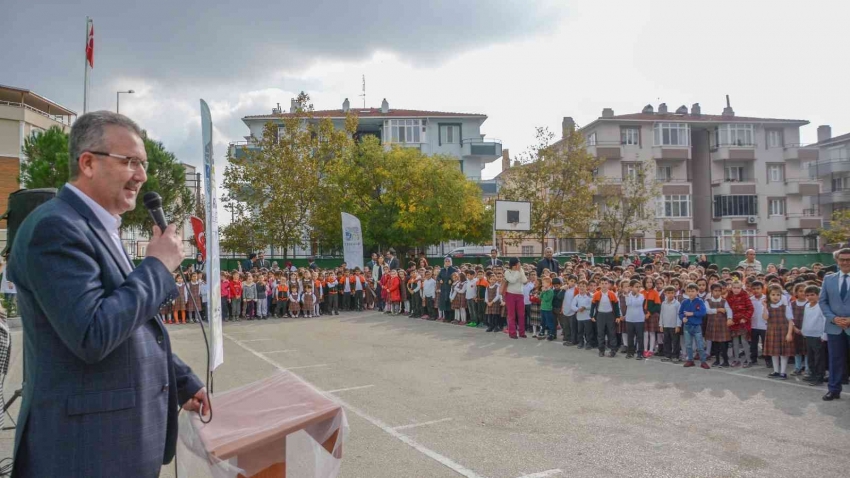 Karacabey Belediyesi’nden öğrencilere anlamlı destek