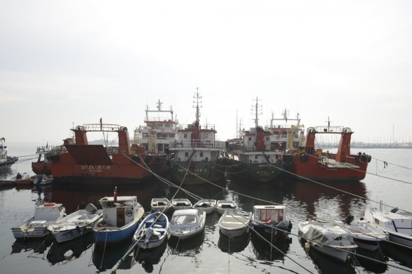 Marmara’daki hayalet gemiler kaldırıldı