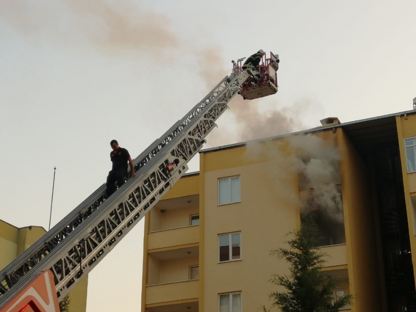 Kahramanmaraş’ta ev yangını korkuttu