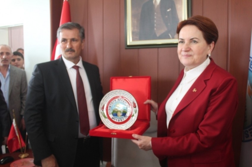 Akşener’e Hayme Ana benzetmesi