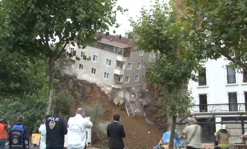 Binanın çökmesi nedeniyle bu yol trafiğe kapatılacak