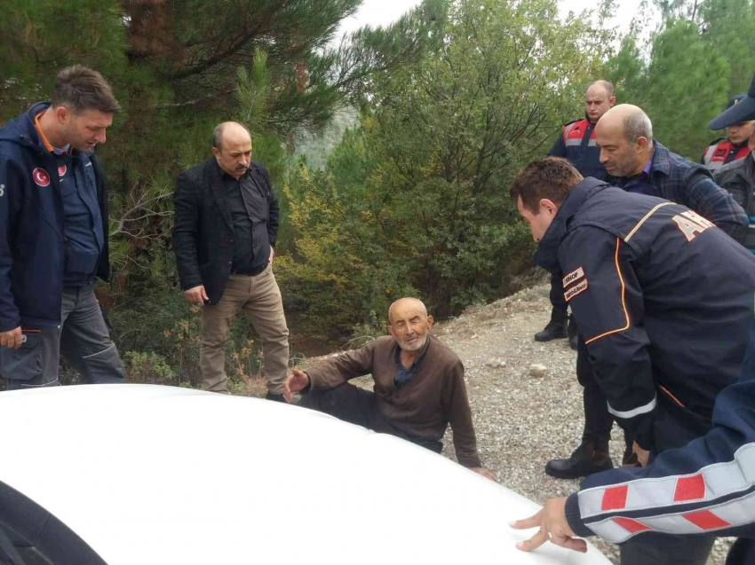 Kayıp alzheimer hastası yaşlı adam ormanda bulundu