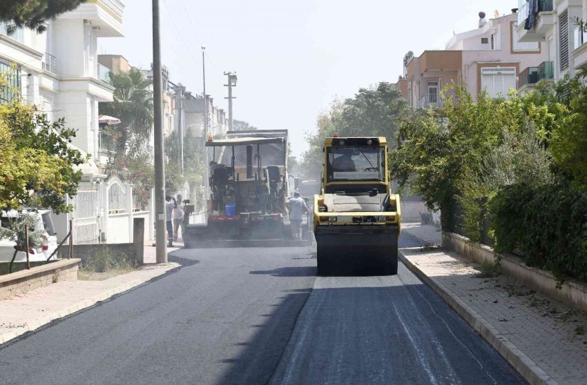 Asfalt çalışmaları devam ediyor