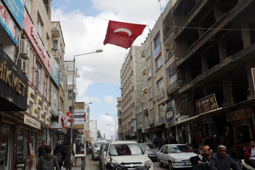 Türk ve Suriyeli vatandaşlardan Zeytin Dalı’na destek