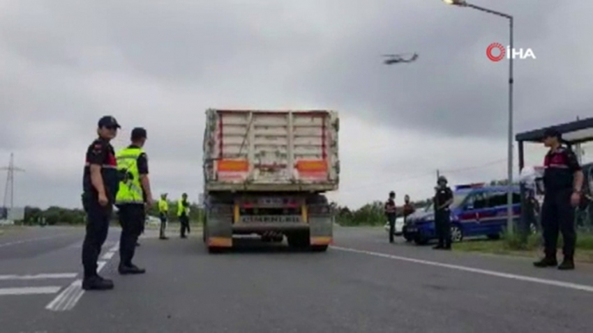 Jandarma ekiplerinden drone destekli trafik uygulaması